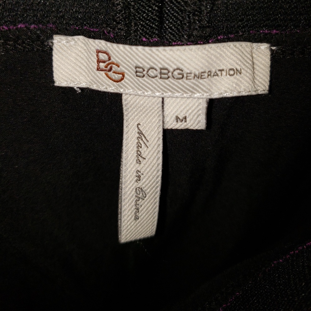 BCBG Ruffled skirt - Picture 2 of 5